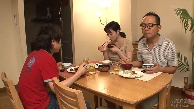 L'insegnante tettona di suo figlio hana haruna hana