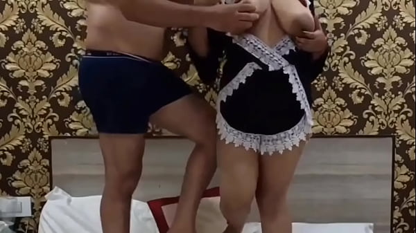 Indian Bhabhi Suddenly Fucked At Neighbor'_s House With Clear Hindi