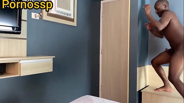 Novinha putinha safada que fodeu escondida com uma pessoa e depois com outra mas acabou dando ruim