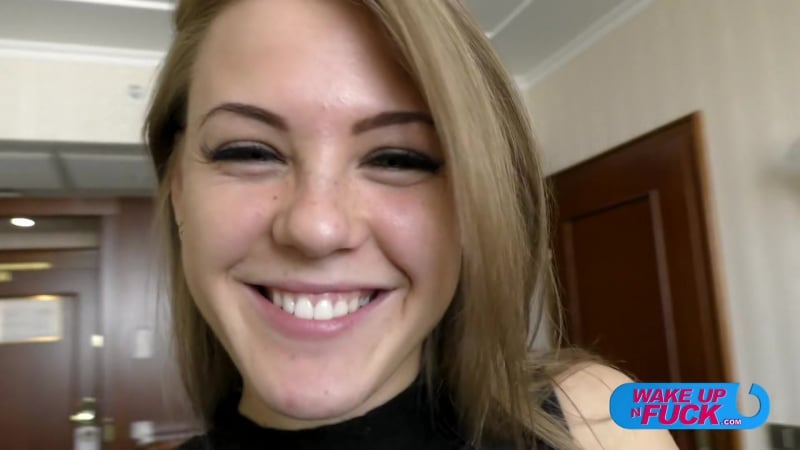 Viola Bailey thức dậy và chết tiệt vào ngày hôm sau [tất cả giới tính, thổi kèn, khó tính]