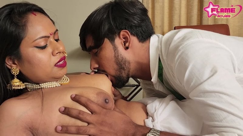 Indien desi bhabhi sexe hardcore avec maître tailleur